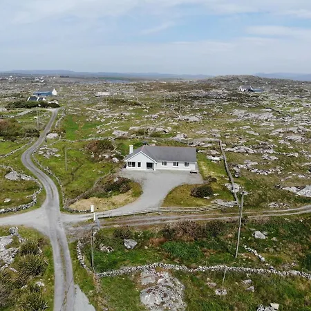 Dolan, Holiday home